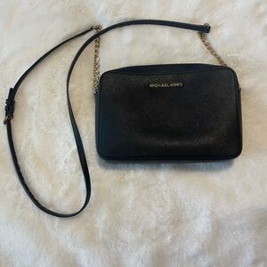 Michael Kors Elegant Black Crossbody Bag
